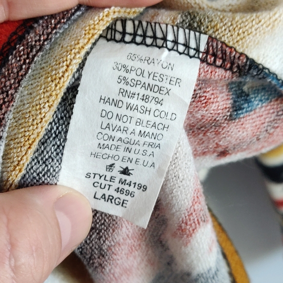 🆕Boho Aztec hoodie sweater - Picture 7 of 9